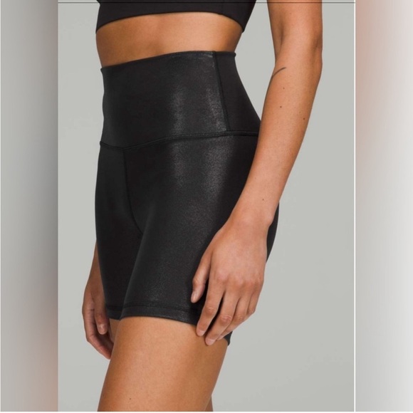 Lululemon Align High-Rise Bike Shorts Shine
Radiate Foil Print Black Sparkle - Picture 3 of 12